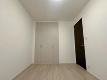 【大阪府/茨木市沢良宜浜】パークナード・レーベン茨木さわらぎ 洋室