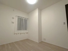 【大阪府/茨木市沢良宜浜】パークナード・レーベン茨木さわらぎ 洋室