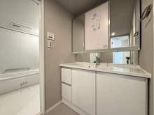 【大阪府/茨木市彩都あさぎ】ジオ彩都みなみ坂参番館 洗面室