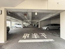 【大阪府/茨木市彩都あさぎ】ジオ彩都みなみ坂参番館 駐車場