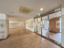 【大阪府/茨木市彩都あさぎ】ジオ彩都みなみ坂参番館 エントランス