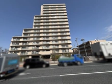 【大阪府/寝屋川市初町】ファミール寝屋川パークサイド 外観