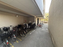 【大阪府/寝屋川市初町】ファミール寝屋川パークサイド 駐輪場