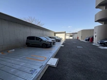 【大阪府/寝屋川市初町】ファミール寝屋川パークサイド 駐車場