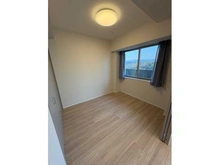 【大阪府/高槻市白梅町】ジオタワー高槻ミューズフロント 洋室