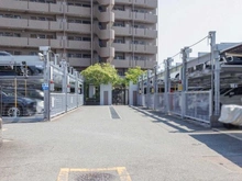 【大阪府/茨木市大正町】ライオンズマンション千里丘ガーデンシティ 駐車場