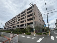 【大阪府/高槻市西真上】ライオンズガーデン高槻 外観