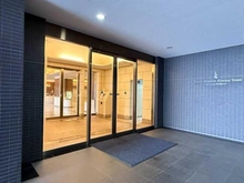 【大阪府/寝屋川市香里新町】ロイヤルメドゥ香里園タワー アプローチ