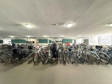 【大阪府/寝屋川市香里新町】ロイヤルメドゥ香里園タワー 駐輪場