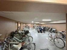 【大阪府/枚方市朝日丘町】サンメゾン枚方朝日丘 かえで館 駐輪場