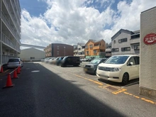 【大阪府/摂津市新在家】摂津スカイハイツ 駐車場