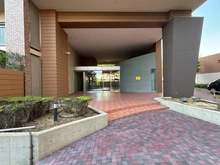 【大阪府/枚方市伊加賀西町】リバティパーク枚方 C棟 アプローチ