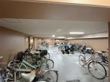 【大阪府/枚方市朝日丘町】サンメゾン枚方朝日丘 かえで館 駐輪場
