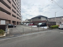 【大阪府/寝屋川市東香里園町】ディアステージ東香里園町　グレイスヒル 駐車場