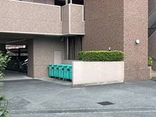 【大阪府/寝屋川市東香里園町】ディアステージ東香里園町　グレイスヒル  ゴミ置場