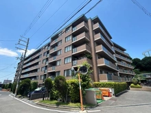 【大阪府/枚方市走谷】ソフィア枚方公園サニーヴェルデ 外観