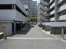 【大阪府/茨木市東太田】茨木ガーデンレジデンス 駐車場