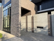 【大阪府/高槻市南松原町】シーンズ高槻 エントランス
