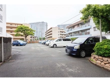【大阪府/茨木市天王】南茨木駅前ハイタウン I棟 駐車場