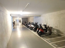 【大阪府/枚方市高塚町】ヒルズシティ枚方公園 ミニバイク置き場