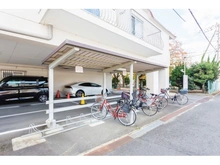 【大阪府/高槻市真上町】高槻ロイヤルハイツ 駐車場