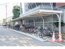 【大阪府/茨木市三島町】ローレルハイツ茨木 1号棟 駐輪場