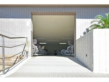 【大阪府/枚方市宮之阪】サンマンションアトレ枚方 駐輪場