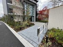 【大阪府/門真市松生町】パークホームズLaLa門真 アプローチ
