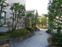 【東京都/世田谷区深沢】ストークグラン深沢 敷地内