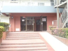 【東京都/大田区本羽田】レック東多摩川スカイハイツ2号館 アプローチ