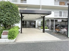 【埼玉県/蕨市中央】蕨パーク・ホームズ エントランス