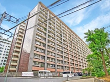 【東京都/品川区南大井】大森駅前住宅1号棟 外観：手前側