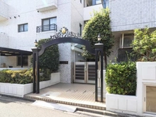 【東京都/三鷹市下連雀】ピアコート三鷹貮番館 エントランス