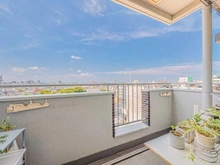 【東京都/杉並区高円寺南】高円寺ナショナルコート バルコニー：※家具調度品は価格に含まれません