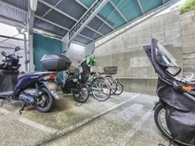 【東京都/中野区本町】シティハイムコスモ 駐輪場