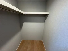 【東京都/中野区野方】マスターテラス中野平和の森公園 ウォークインクローゼット