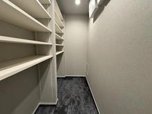 【東京都/中野区野方】マスターテラス中野平和の森公園 シューズインクローゼット