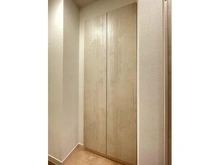 【東京都/中野区中央】塔の山ハイツ 収納：玄関部分