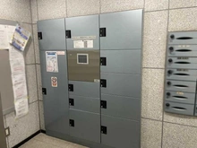 【東京都/中野区中野】ディアクオーレ中野文園 共用部：宅配BOX