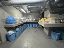 【東京都/中野区中野】ディアクオーレ中野文園 ゴミ置場：管理人によりしっかりと整理されております。