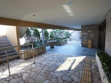 【東京都/中野区野方】グラーサ中野アルティスト エントランス