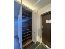 【東京都/中野区中野】なかのサンクオーレ 収納：玄関