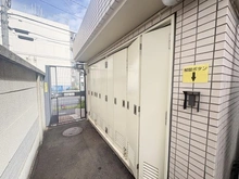 【東京都/中野区本町】新中野サニーハイツ 共用部：ゴミ置き場