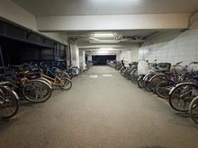 【東京都/杉並区高円寺北】秀和高円寺レジデンス 駐輪場