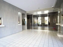 【東京都/中野区中野】ルイシャトレ中野 エントランス