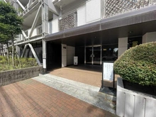 【東京都/三鷹市下連雀】ライオンズマンション三鷹 エントランス