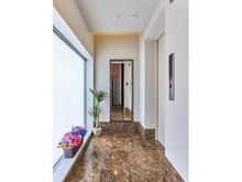 【東京都/中野区中央】アトランティス中野 玄関：家具調度品は価格に含まれません。