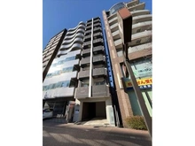 【東京都/中野区東中野】 ラグジュアリーアパートメント東中野II 外観：向かって右より2番目の建物