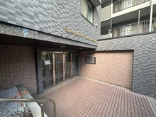 【東京都/中野区中央】ライオンズマンション中野坂上シティ エントランス