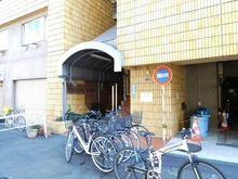 【東京都/新宿区大久保】シティハウス西大久保 エントランス